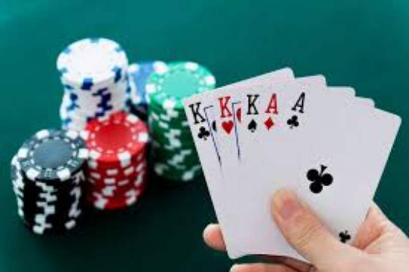 Có rất nhiều thuật ngữ trong Poker khá đa dạng và hấp dẫn.